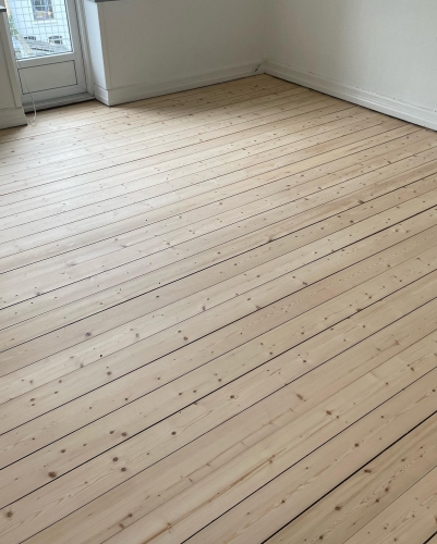Afslibning af gulv i Løkken